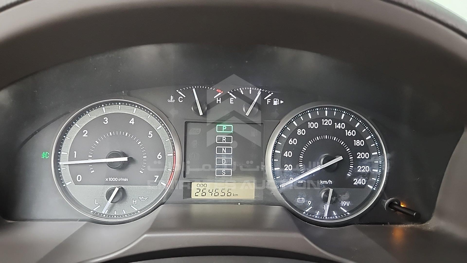2014 TOYOTA LAND CRUISER VIN: JTMHX09J9E5043076