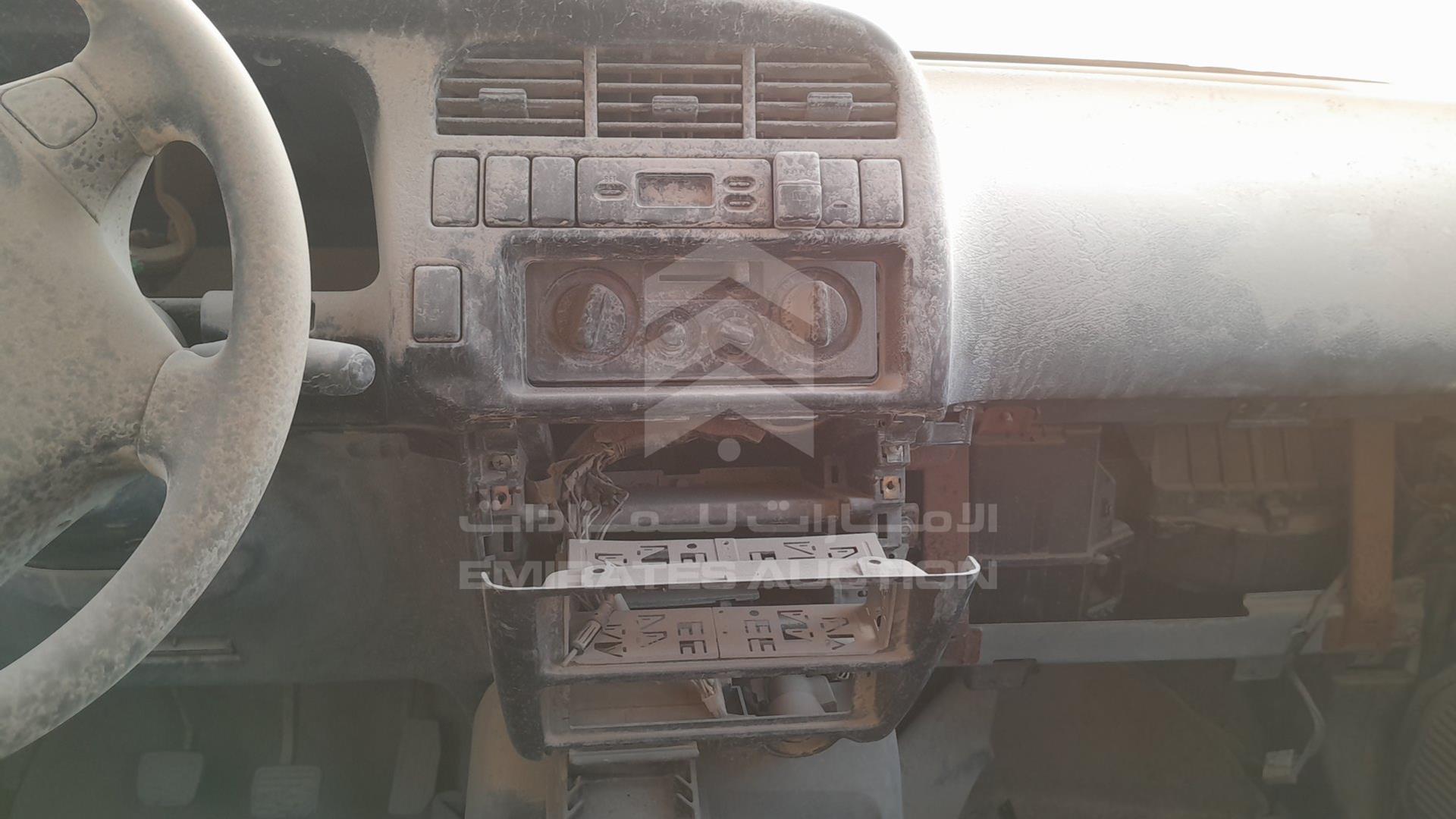 1999 ISUZU TROOPER VIN: JACDH58W4X7G00460