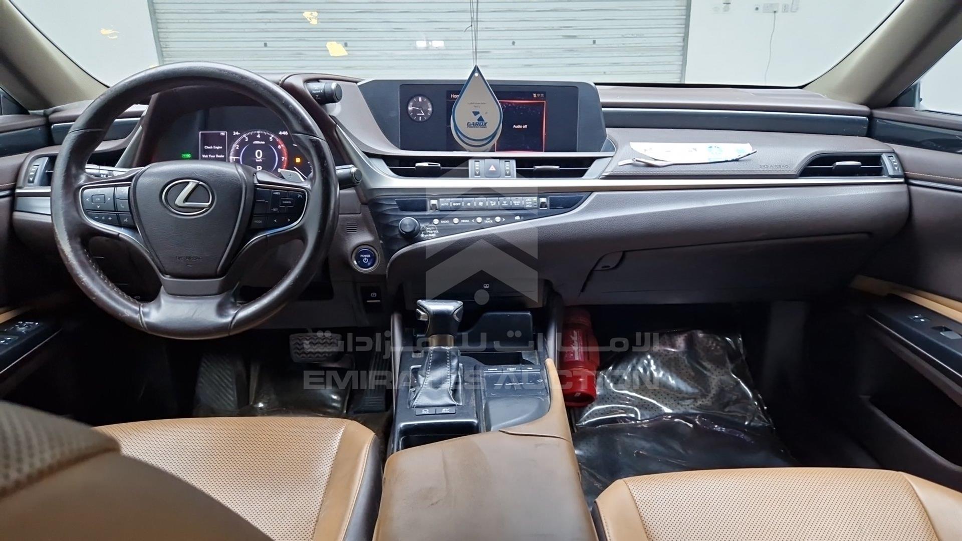 2019 LEXUS ES 300H VIN: JTHB21B11K2011898