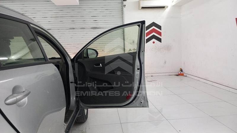 KNAPB8120D7397582 Auction: EmiratesAuction Lot: 409191 KNAPB8120D7397582 Kia Sportage 2013 SILVER Photo 22