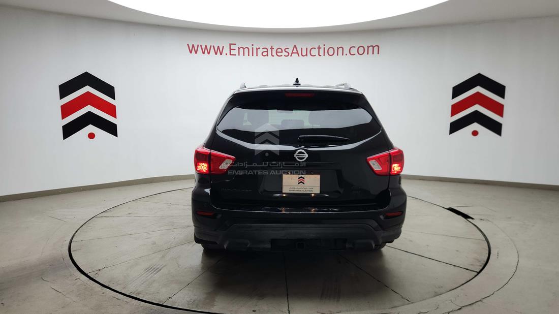 2020 Nissan Pathfinder — Rear View — Photo 10