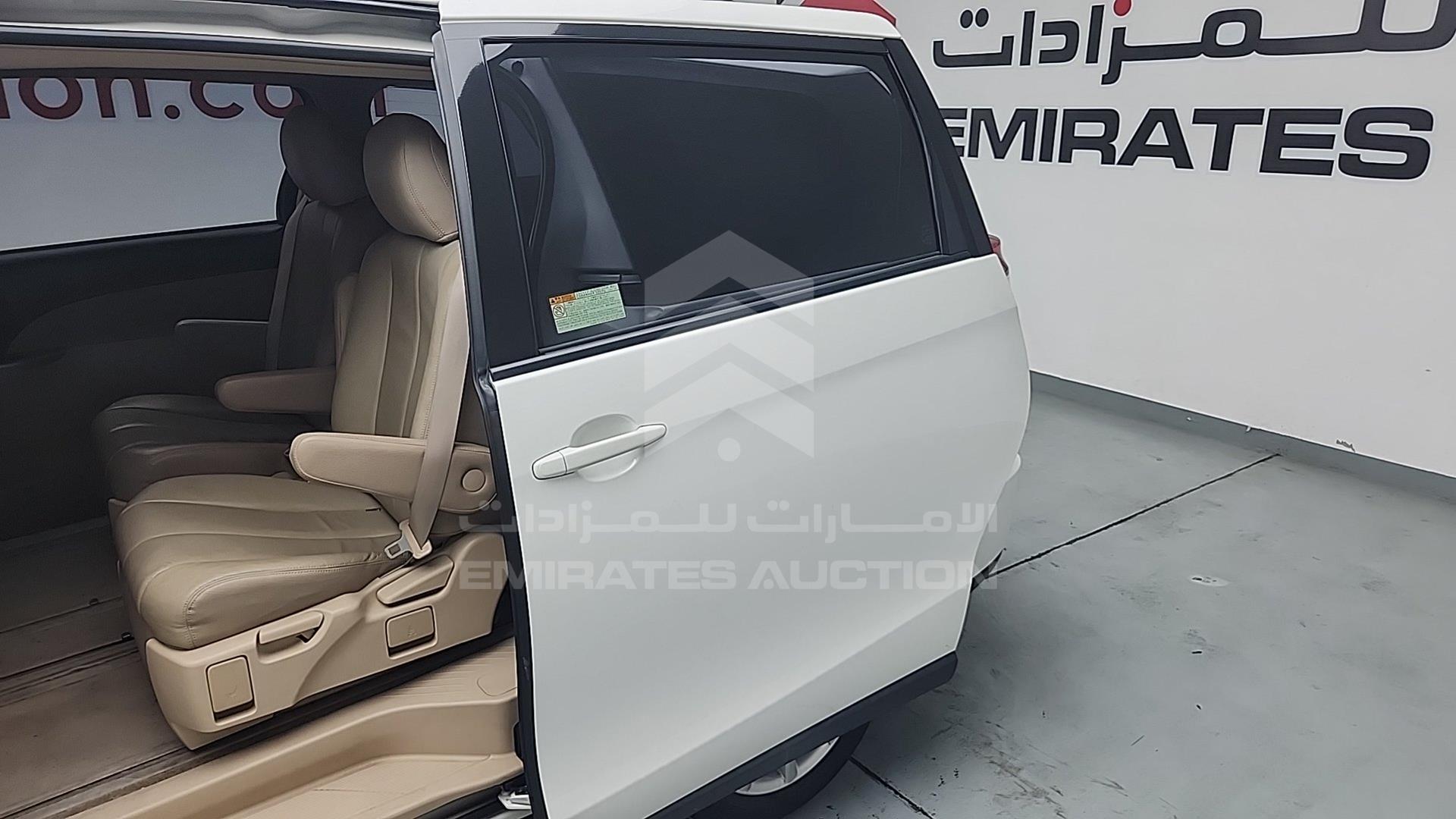 2019 TOYOTA PREVIA VIN: JTNGE52M8K7175485
