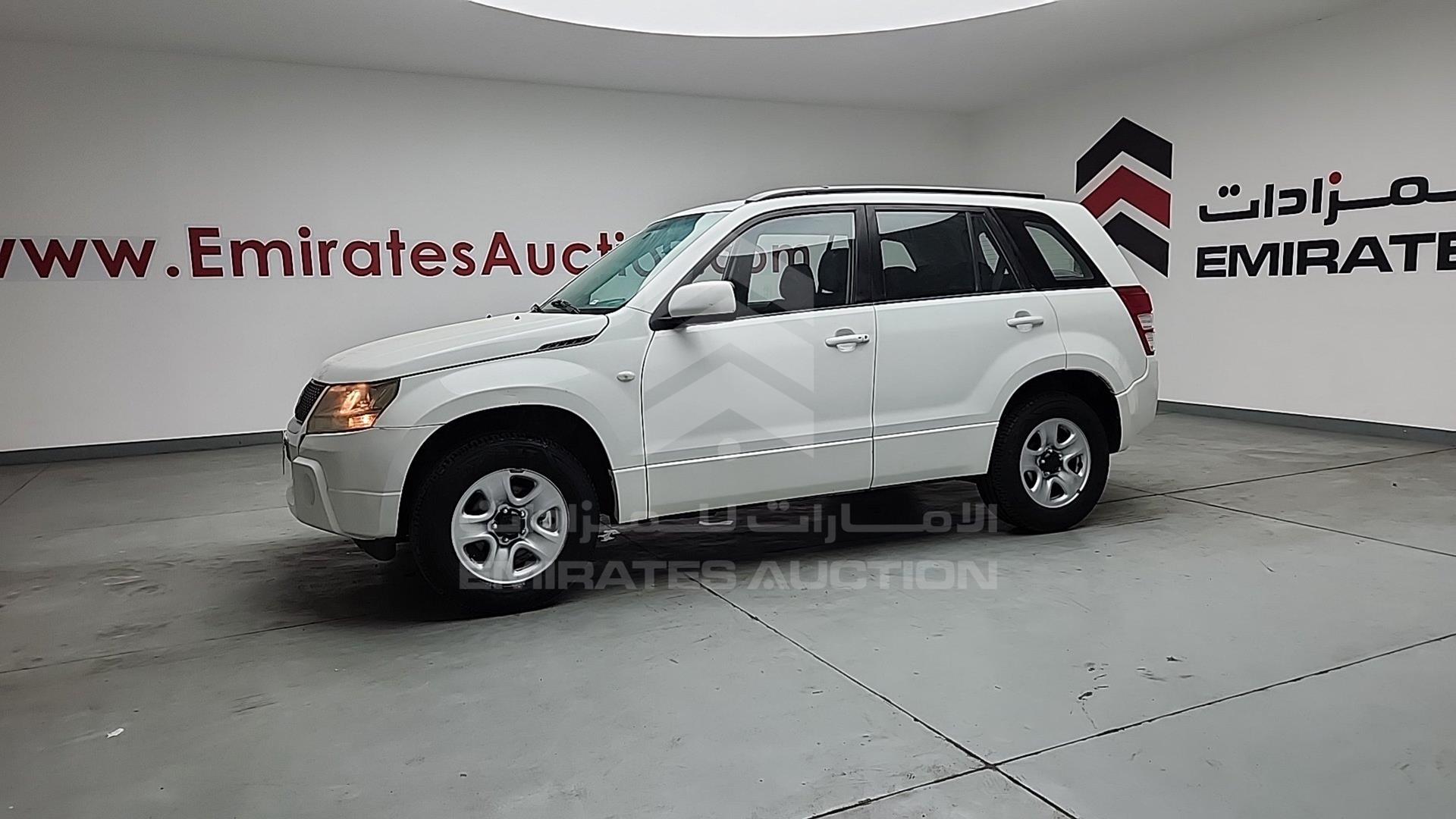 2007 SUZUKI GRAND VITARA VIN: JS3TD54V174110886
