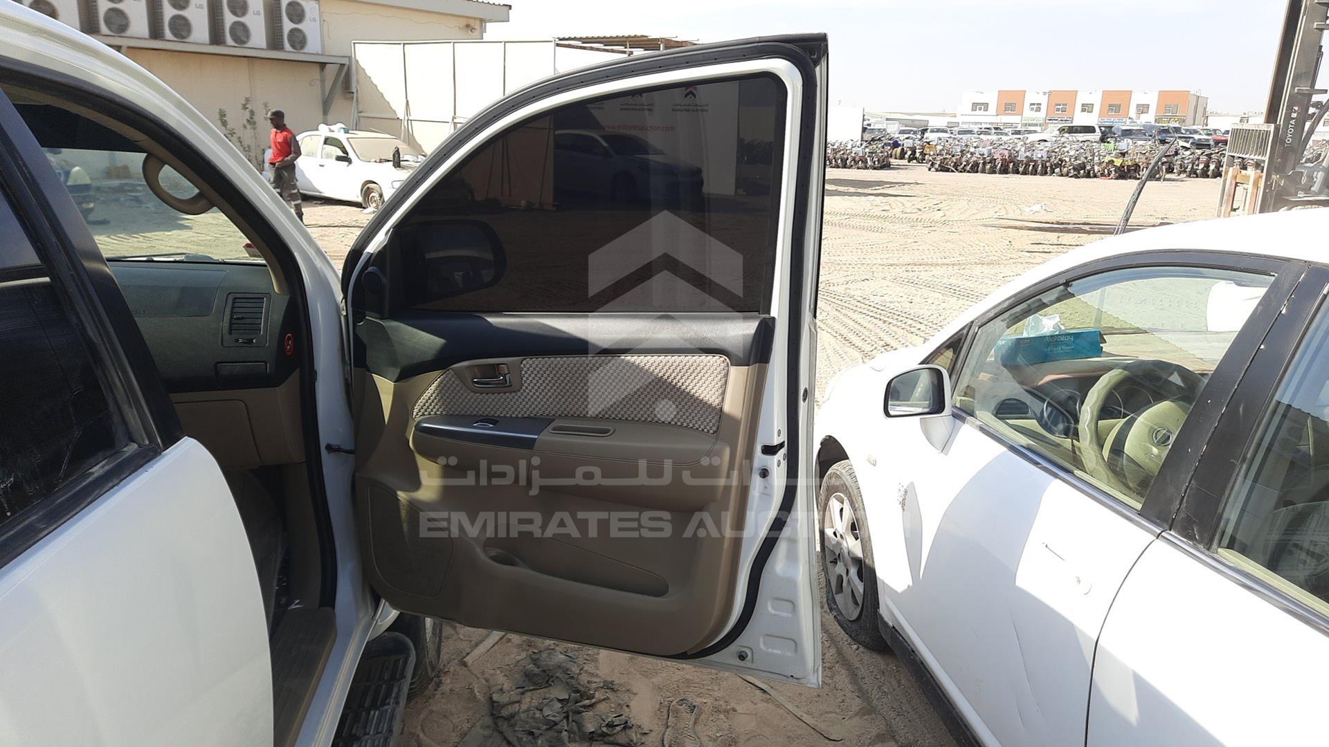 2015 TOYOTA FORTUNER VIN: MHFYX59G8F8068248