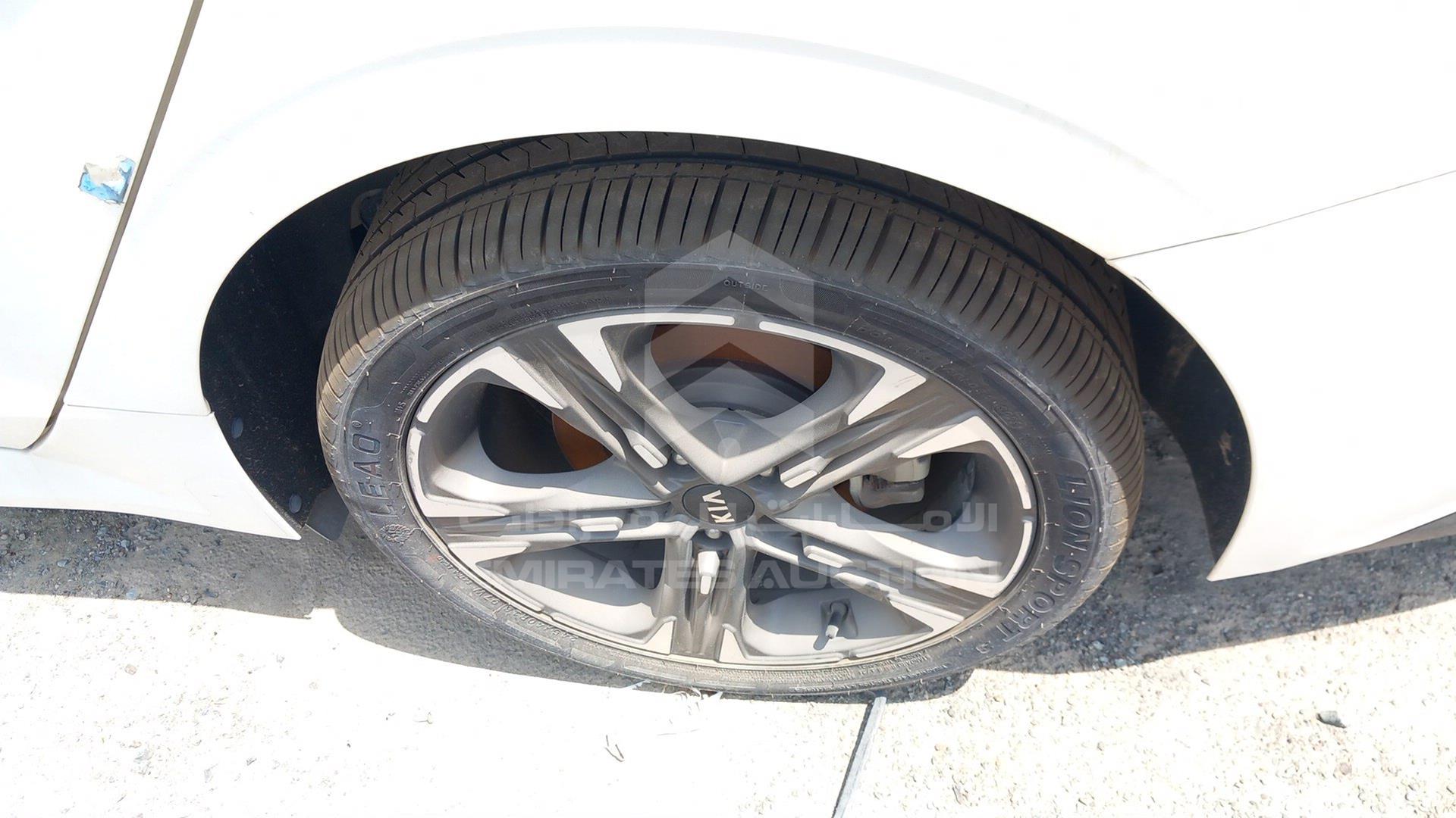 2021 KIA K5 VIN: KNAG24176M5051634