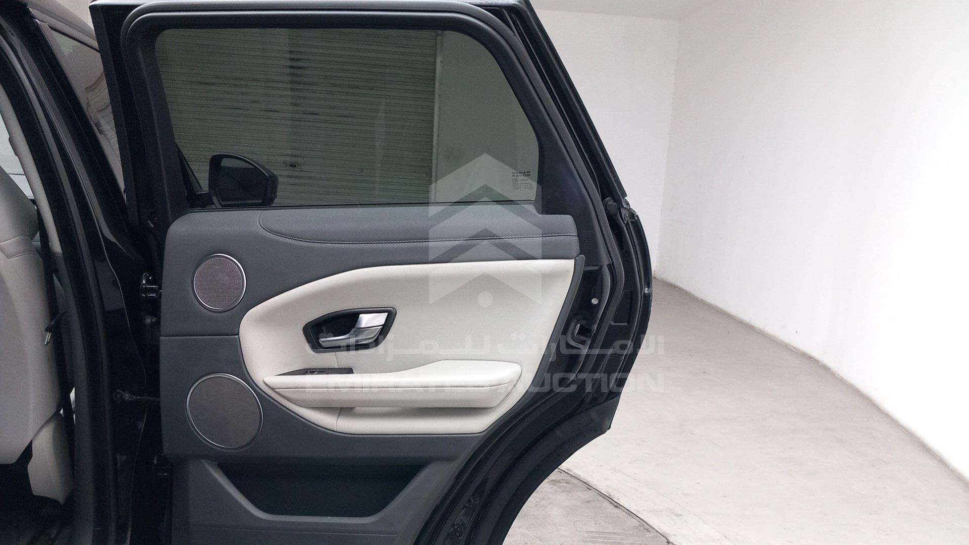 2019 RANGE ROVER EVOQUE VIN: SALVP2RXXKH343828