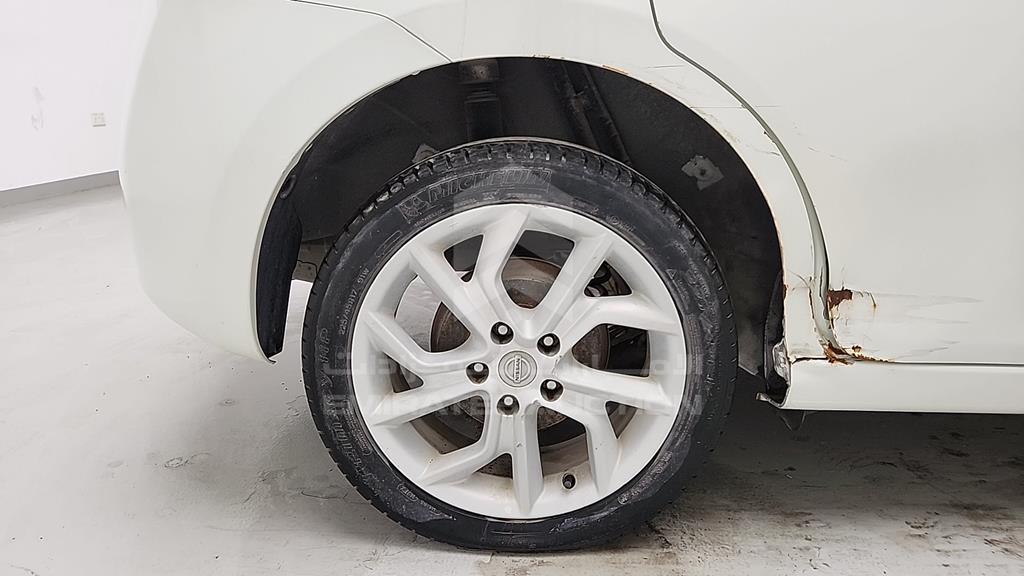 MNTAC2C96E6000423 - 2014 NISSAN TIIDA - #528053