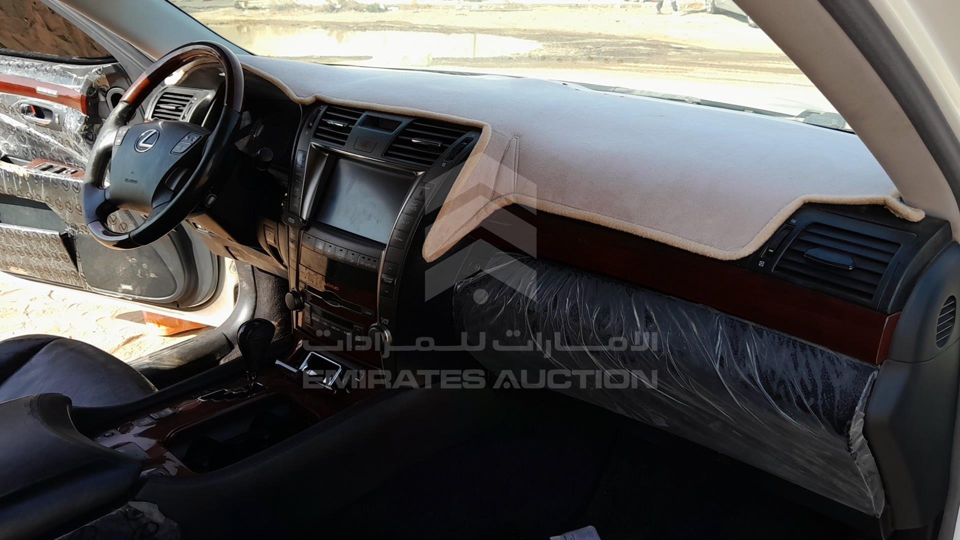 2009 LEXUS LS 460 VIN: JTHBL46F995090637
