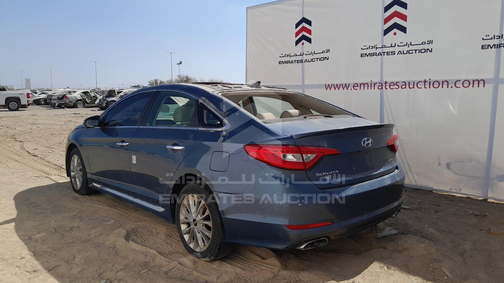 2015 HYUNDAI SONATA VIN: 5NPE34AF4FH255219