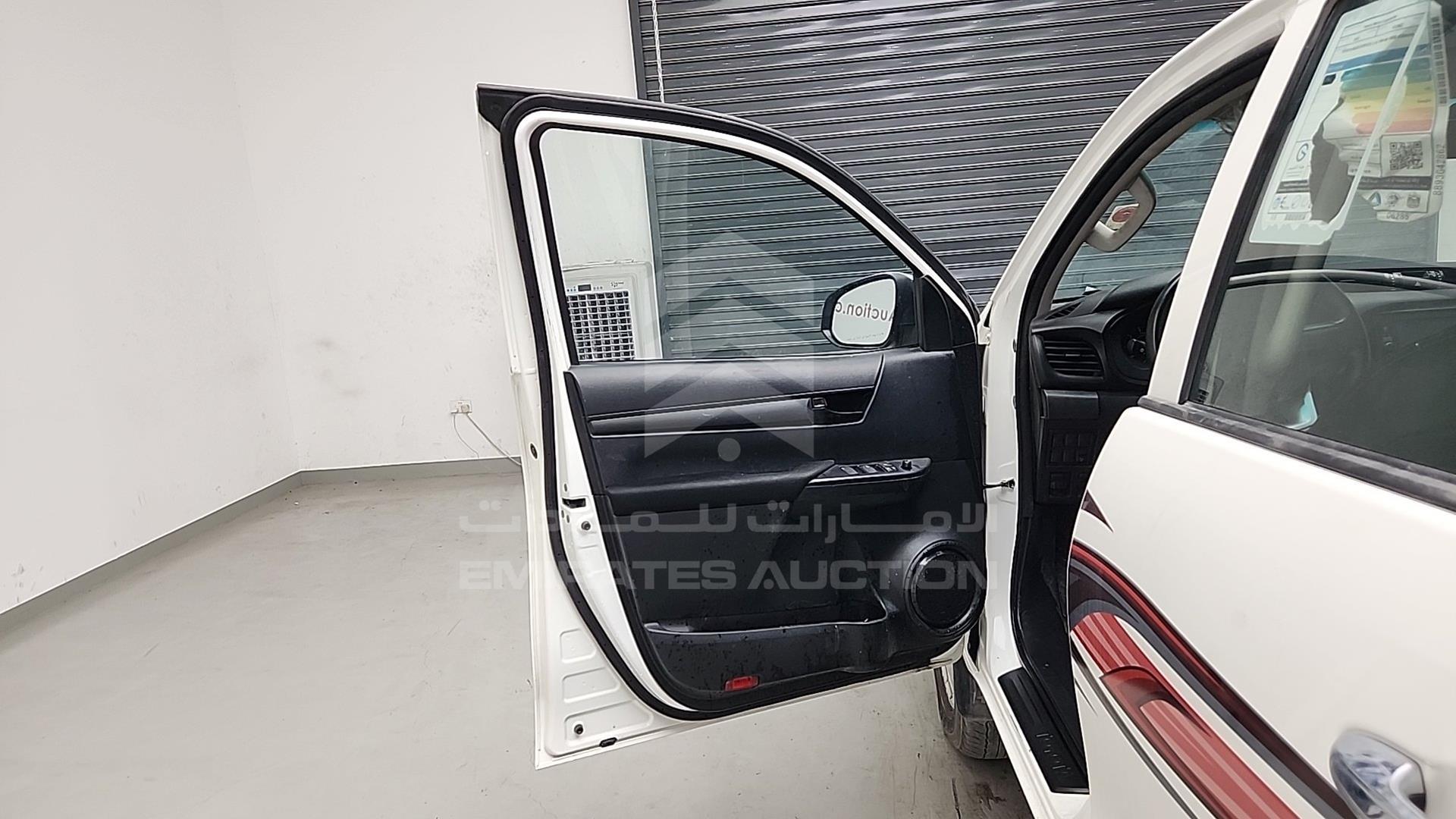 2023 TOYOTA HILUX VIN: MR0DB9CD9P5161721