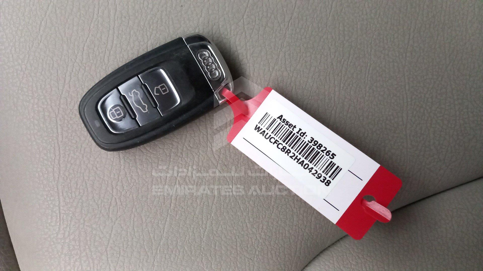 WAUCFC8R2HA042938 - 2011 Audi Q5 - #494286