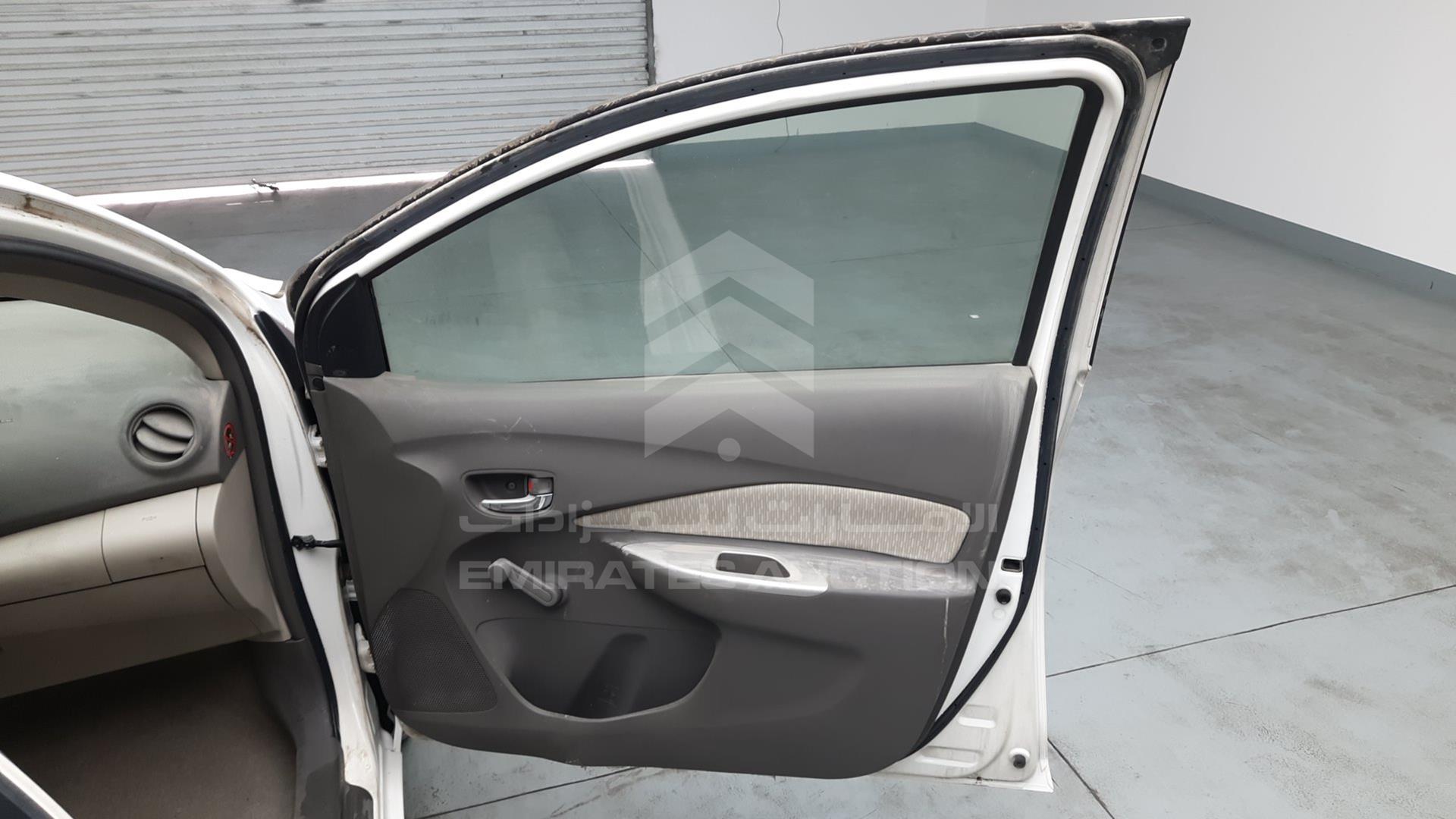 2010 TOYOTA YARIS VIN: JTDBW9232A1188342