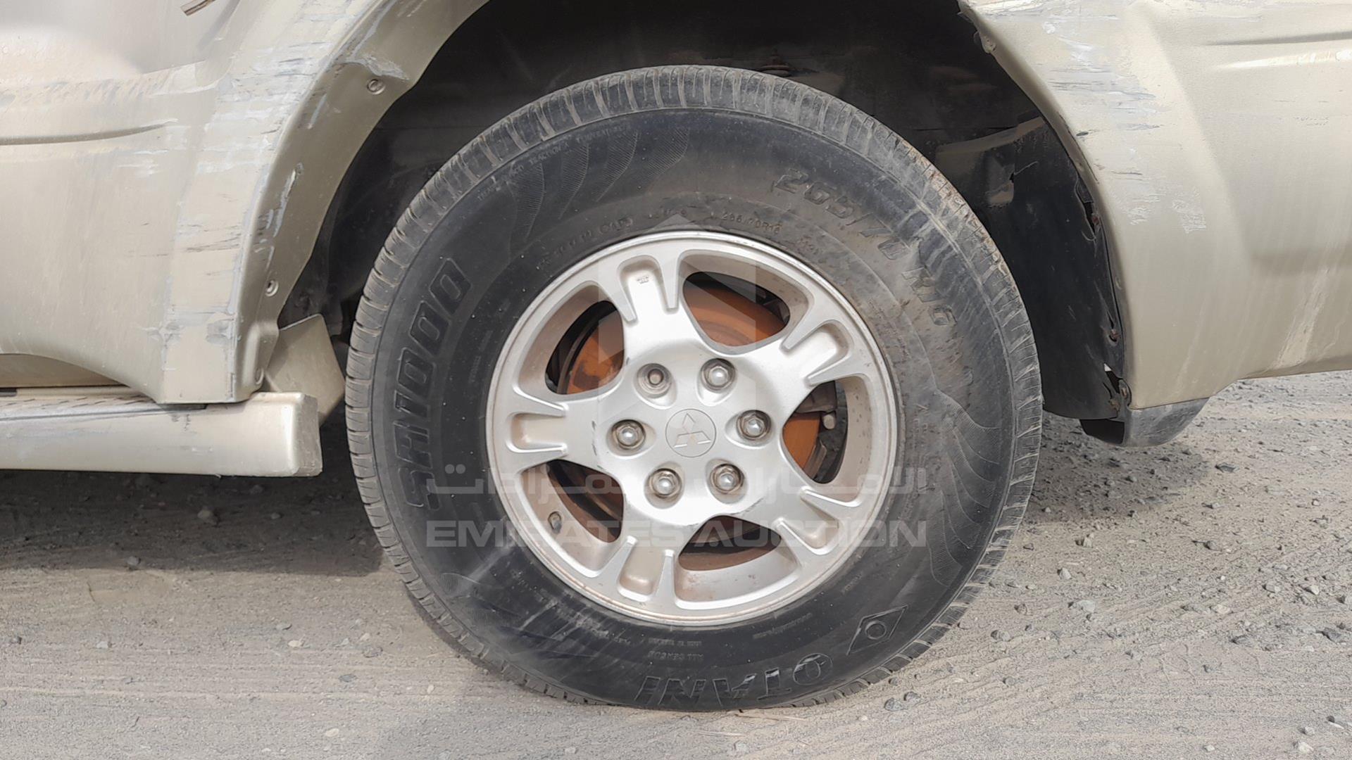 2006 MITSUBISHI PAJERO VIN: JMYLRV73W6J713853