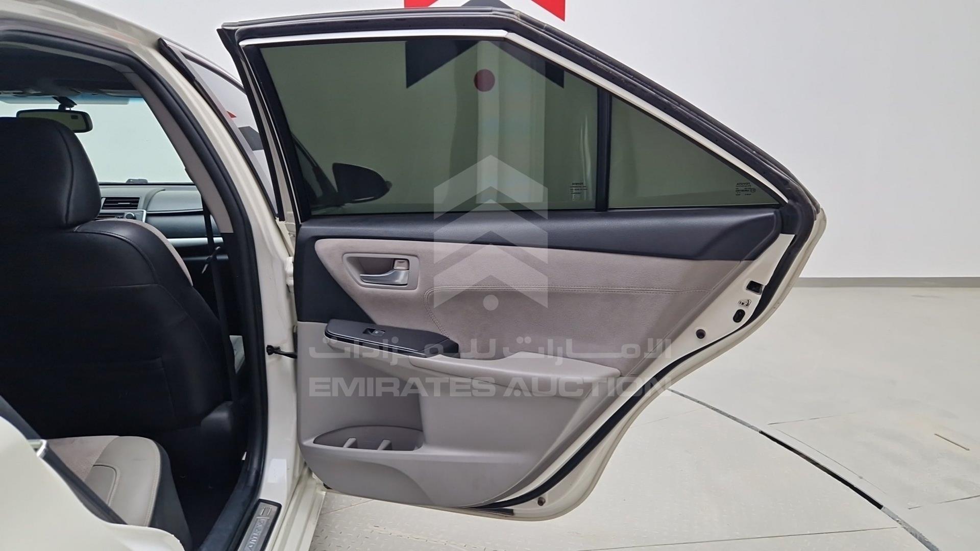 2016 TOYOTA CAMRY VIN: 4T1BF1FKXGU971074