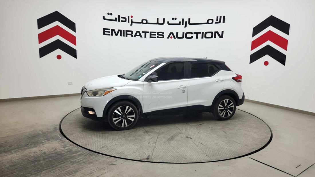 2019 Nissan Kicks — Front Left Angle — Photo 7