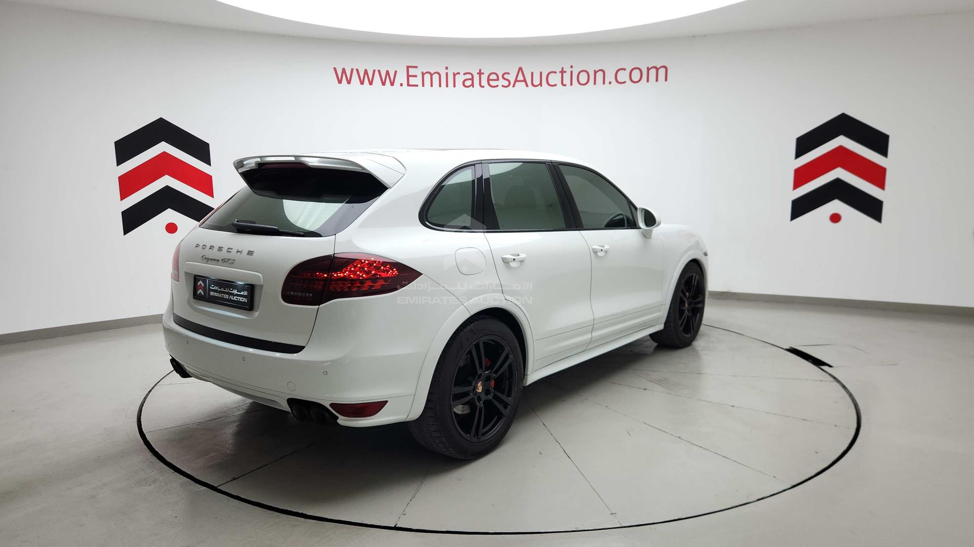 2014 PORSCHE CAYENNE GTS VIN: WP1ZZZ92ZELA73608