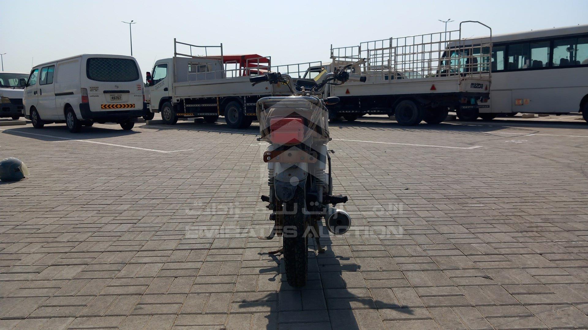 0 HONDA MOTORBIKE VIN: CJ30364005130