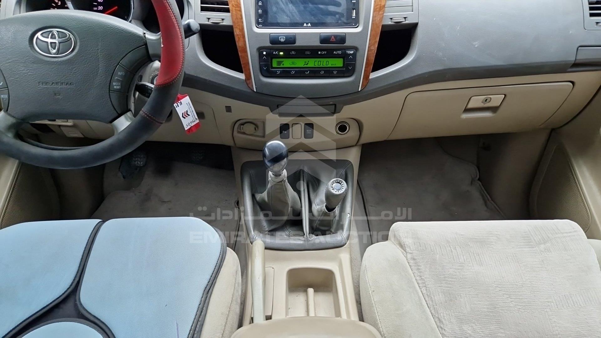 2009 TOYOTA FORTUNER VIN: MHFYU59G497009619