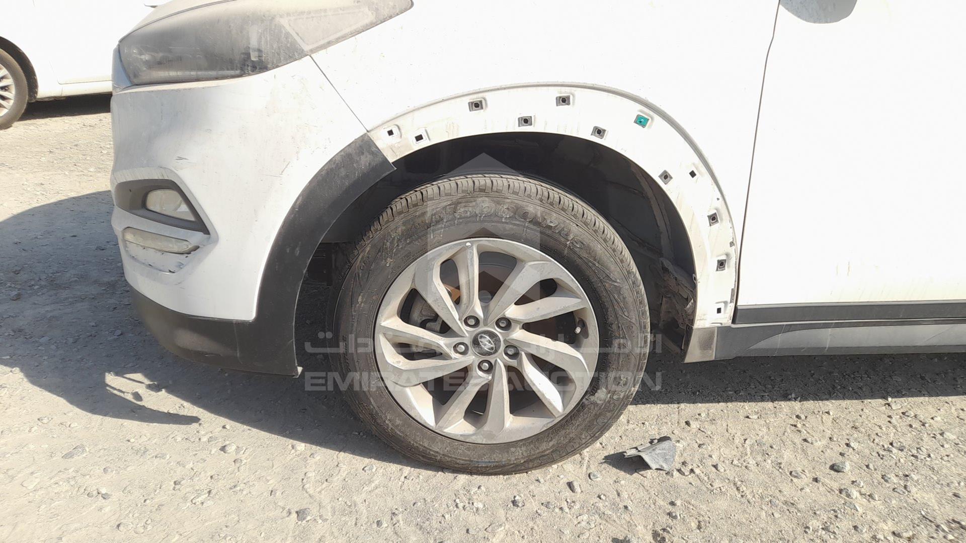 2017 HYUNDAI TUCSON VIN: TMAJ28134HJ376409