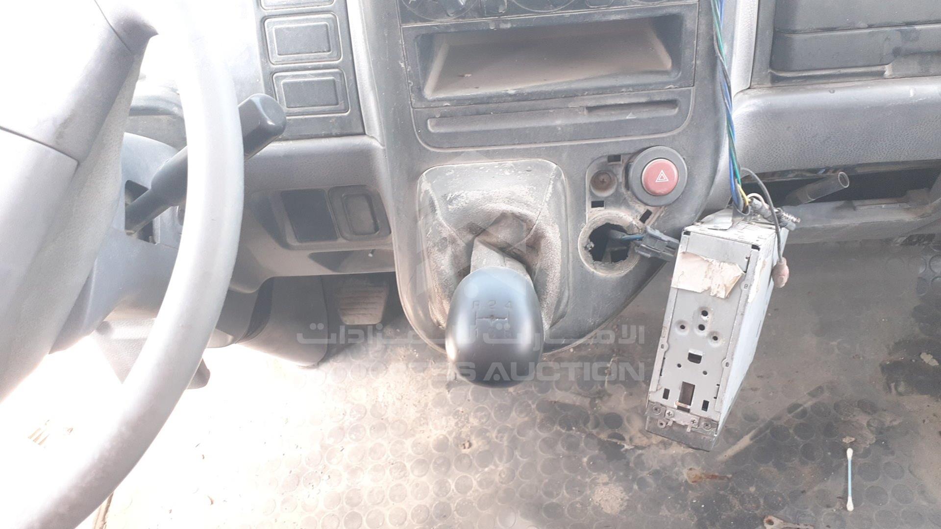 2005 MITSUBISHI CANTER VIN: JL6BCE6J45K003922