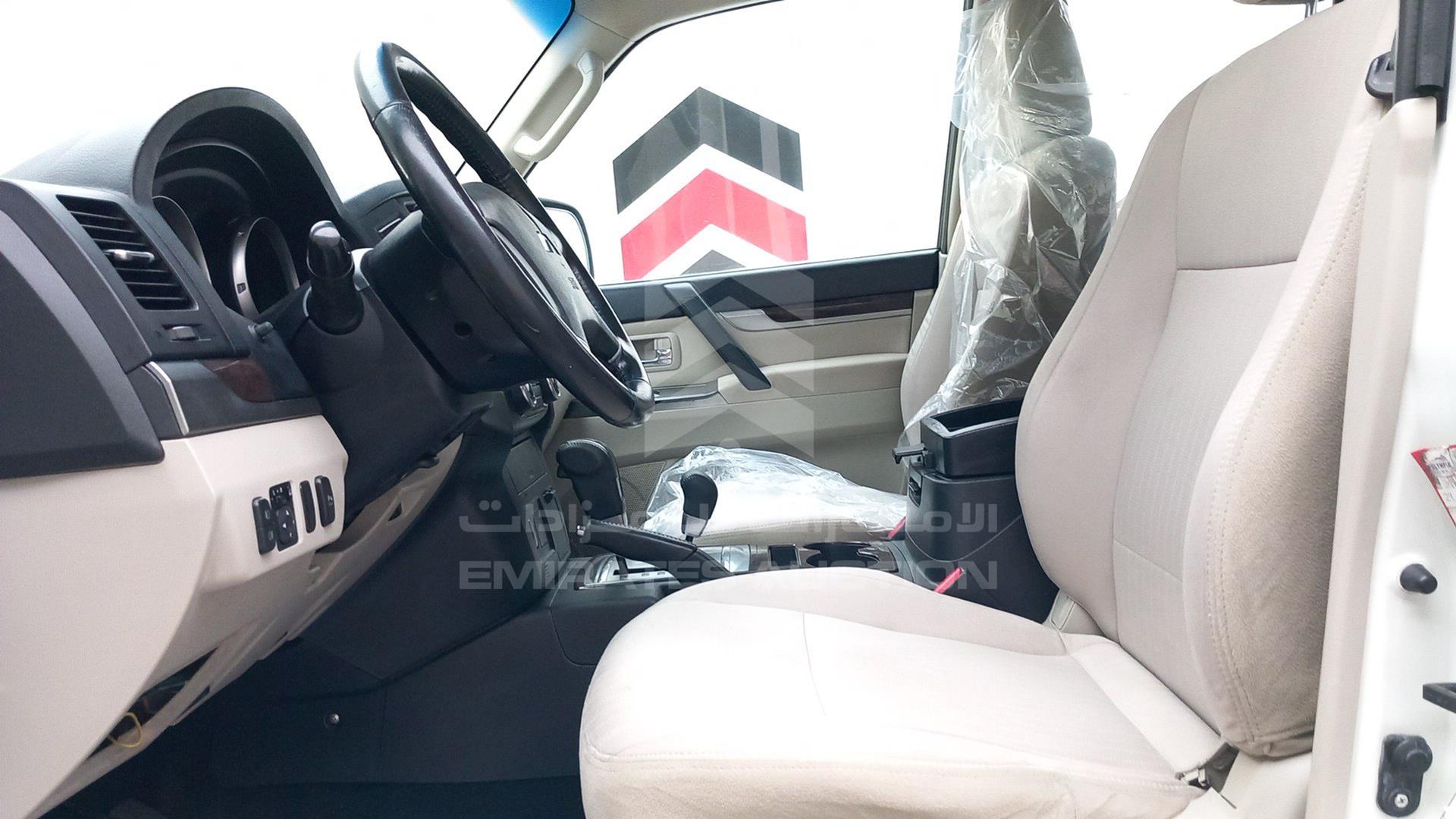 2014 MITSUBISHI PAJERO VIN: JMYLRV95WEJ707012