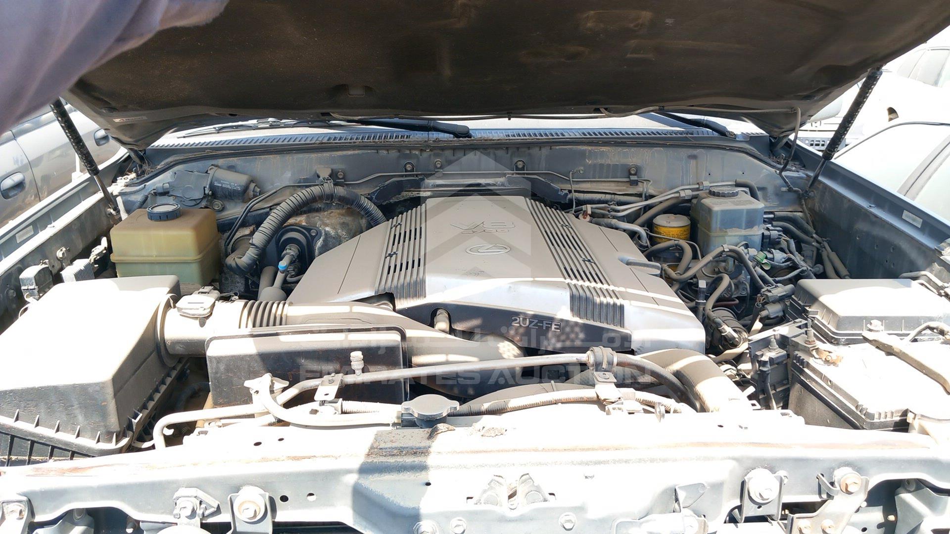 2003 LEXUS --- VIN: JTJHT00W033527521