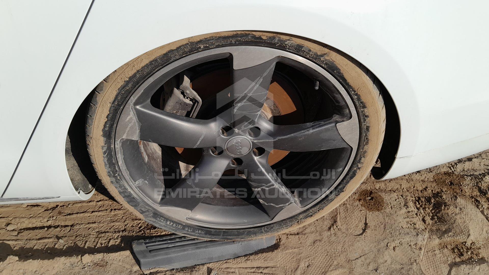 2012 AUDI A8 VIN: WAURVB4H1CN024476