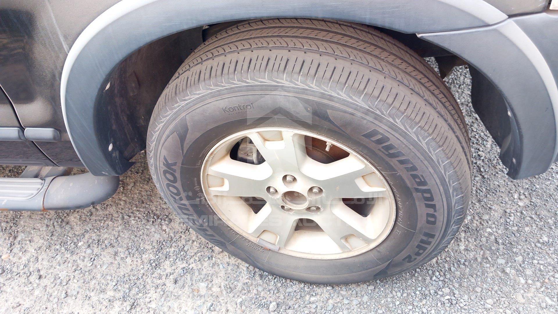 2005 FORD EXPLORER VIN: 1FMZU72E45ZA34289