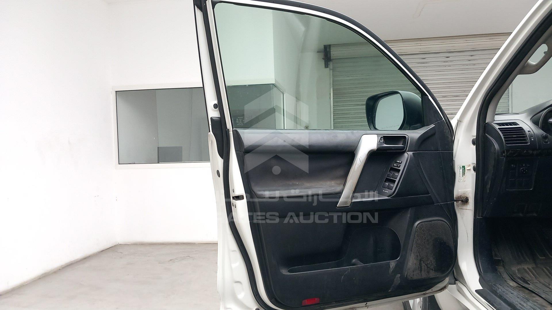 2014 TOYOTA PRADO VIN: JTEJU9FJ2E5060400