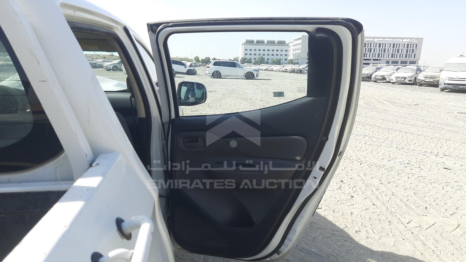 2016 MITSUBISHI L 200 VIN: MMBJNKJ40GH072520