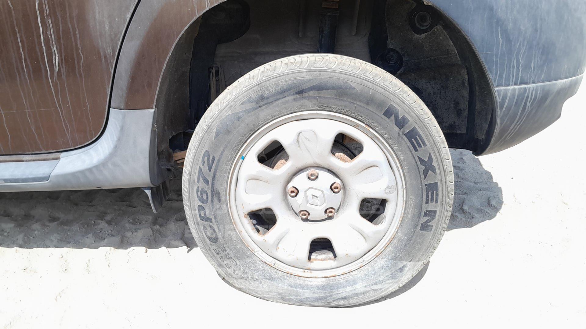 2015 RENAULT DUSTER VIN: VF1HSRCA9FA515361