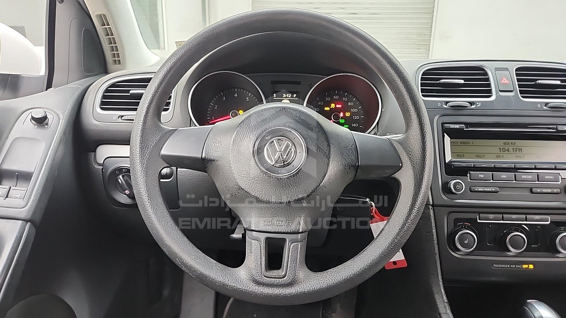 2011 VOLKSWAGEN GOLF VIN: WVWBB7AJABW287460