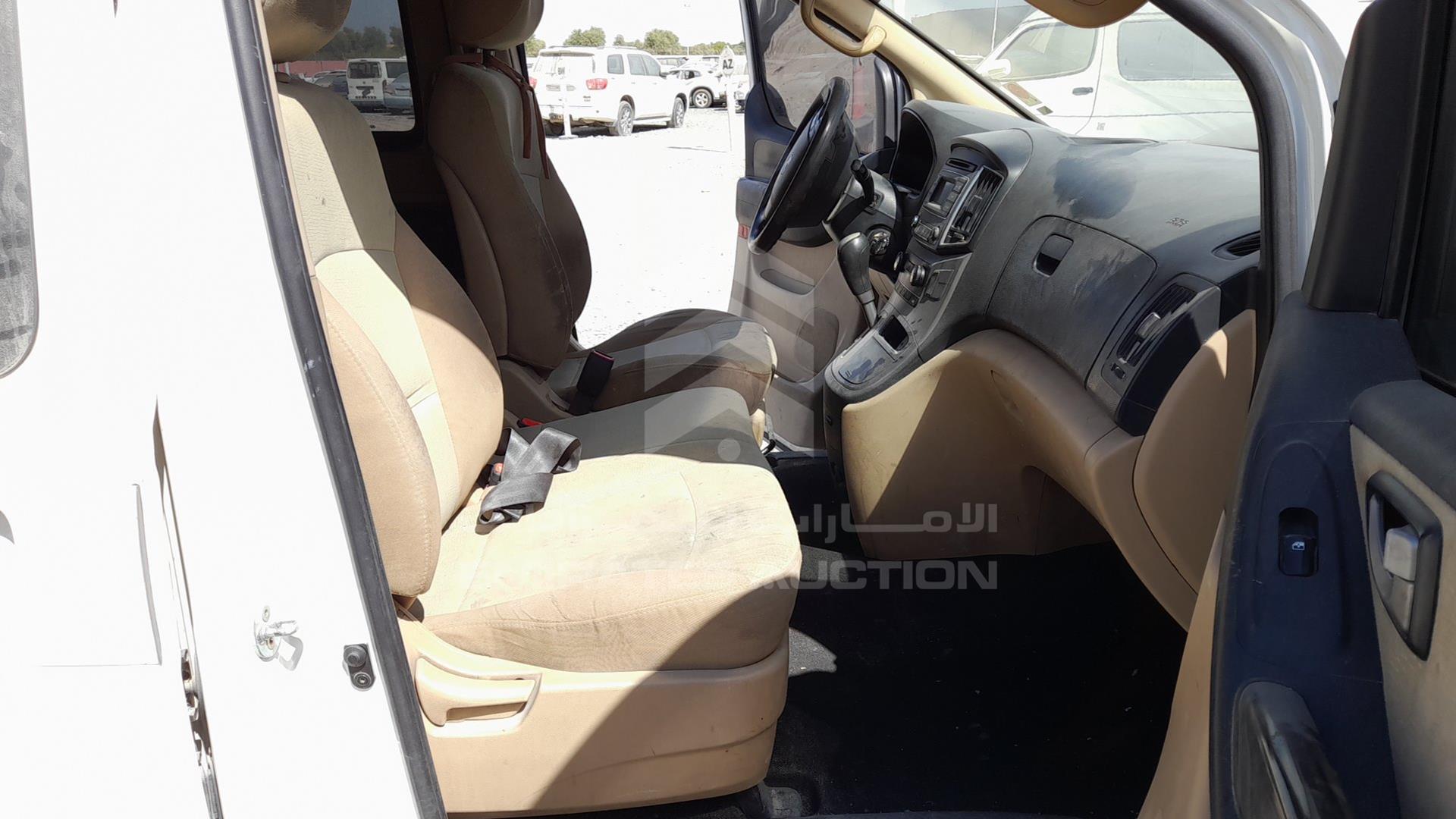 2016 HYUNDAI H1 VIN: KMJWA37R3GU801127