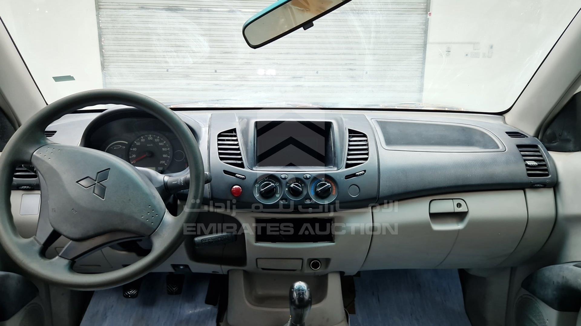 2014 MITSUBISHI L 200 VIN: MMBJNKA50ED004709