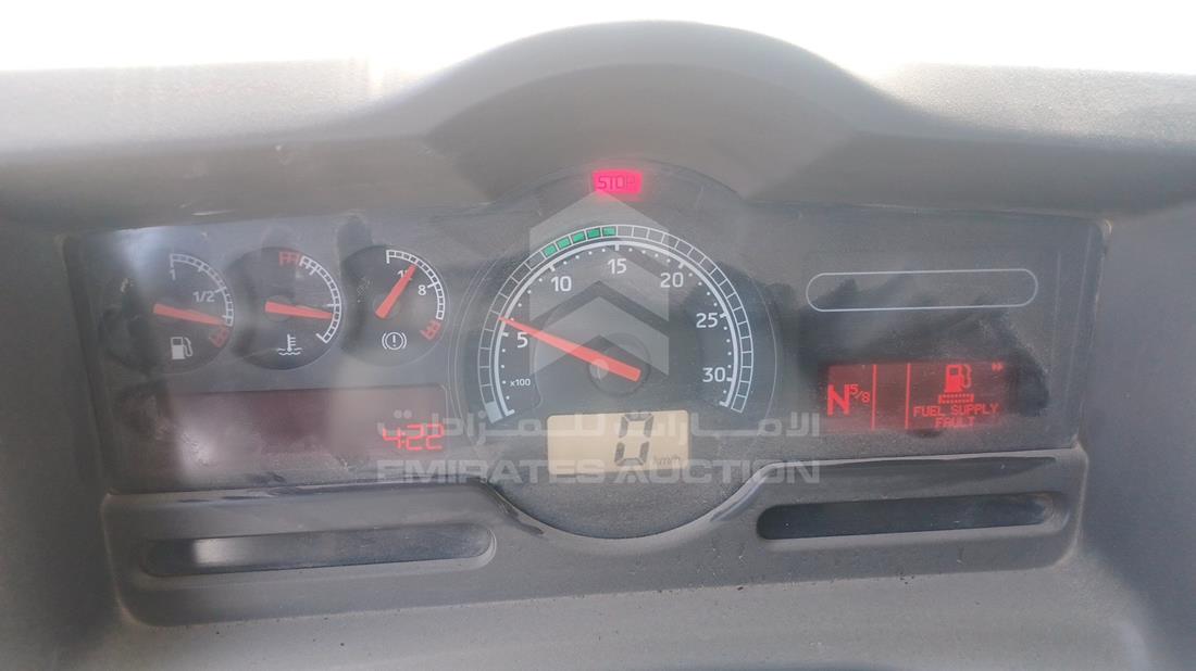 2014 Renault 440 — Speedometer & RPM Gauges — Photo 15