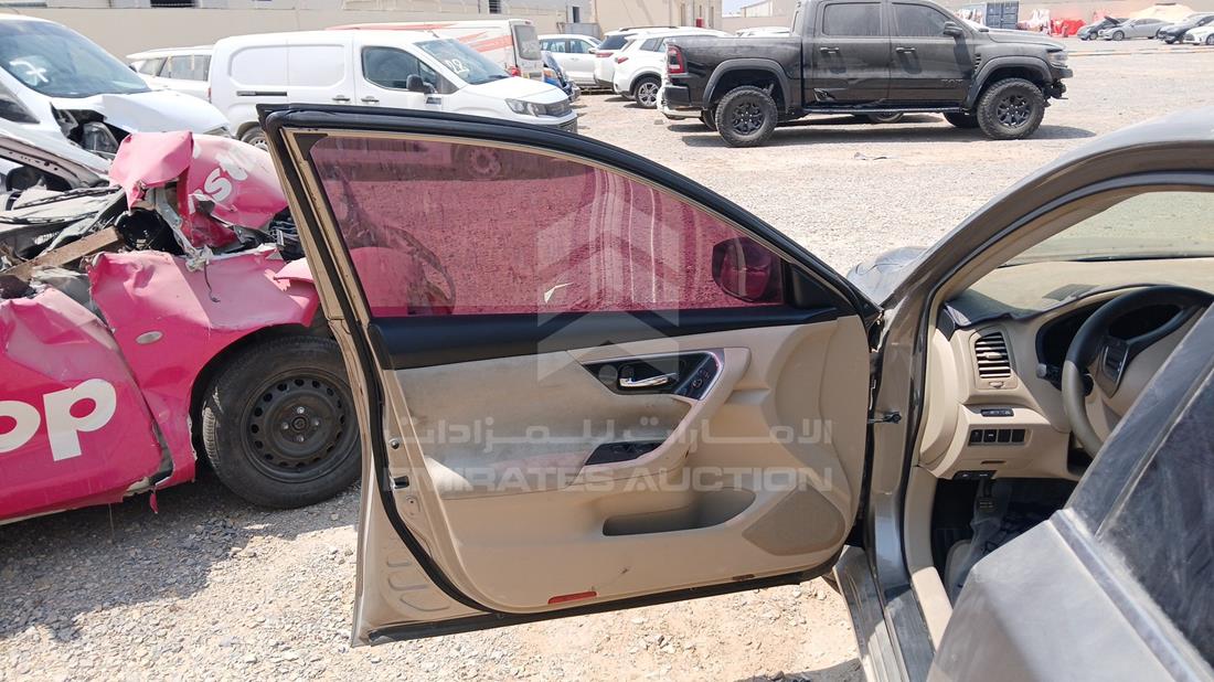2013 Nissan Altima — Front Left Door — Photo 10