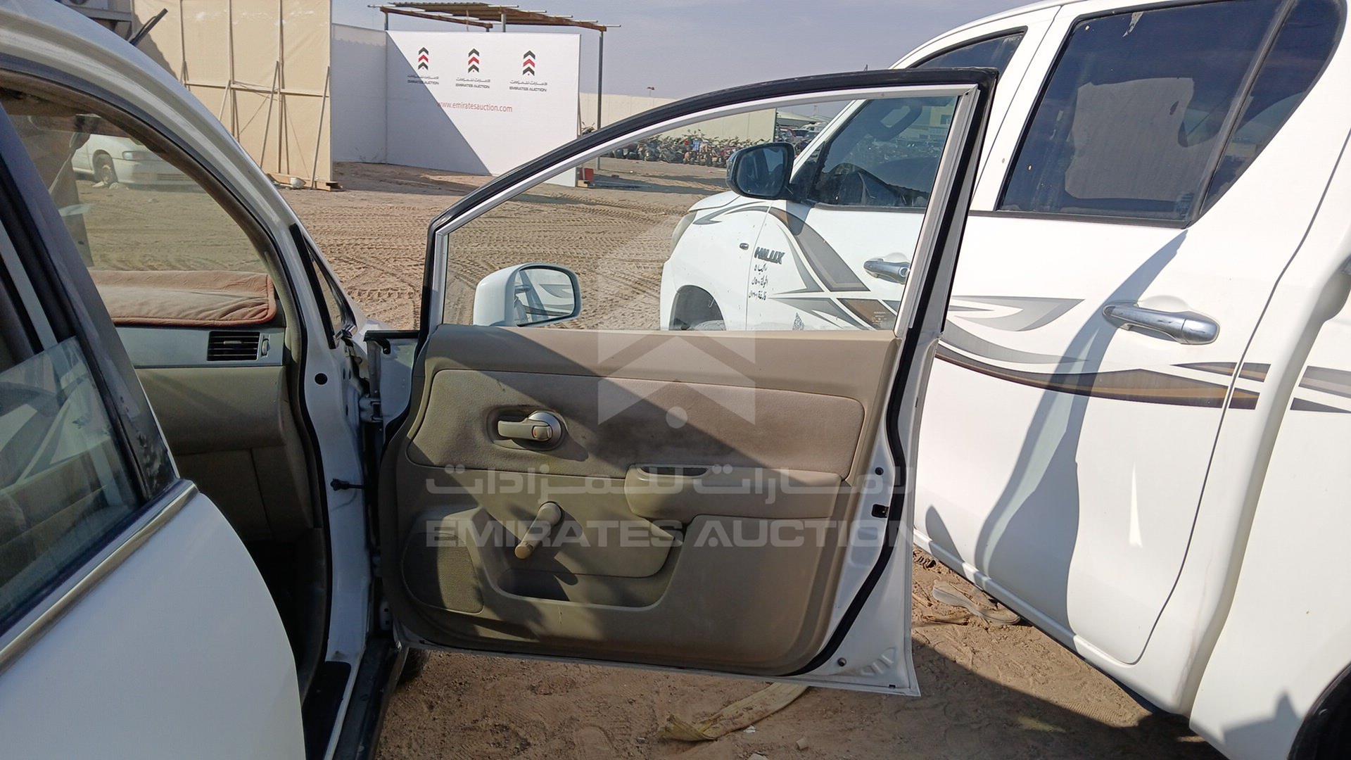 2006 NISSAN TIIDA VIN: JN1CC11C86T101221