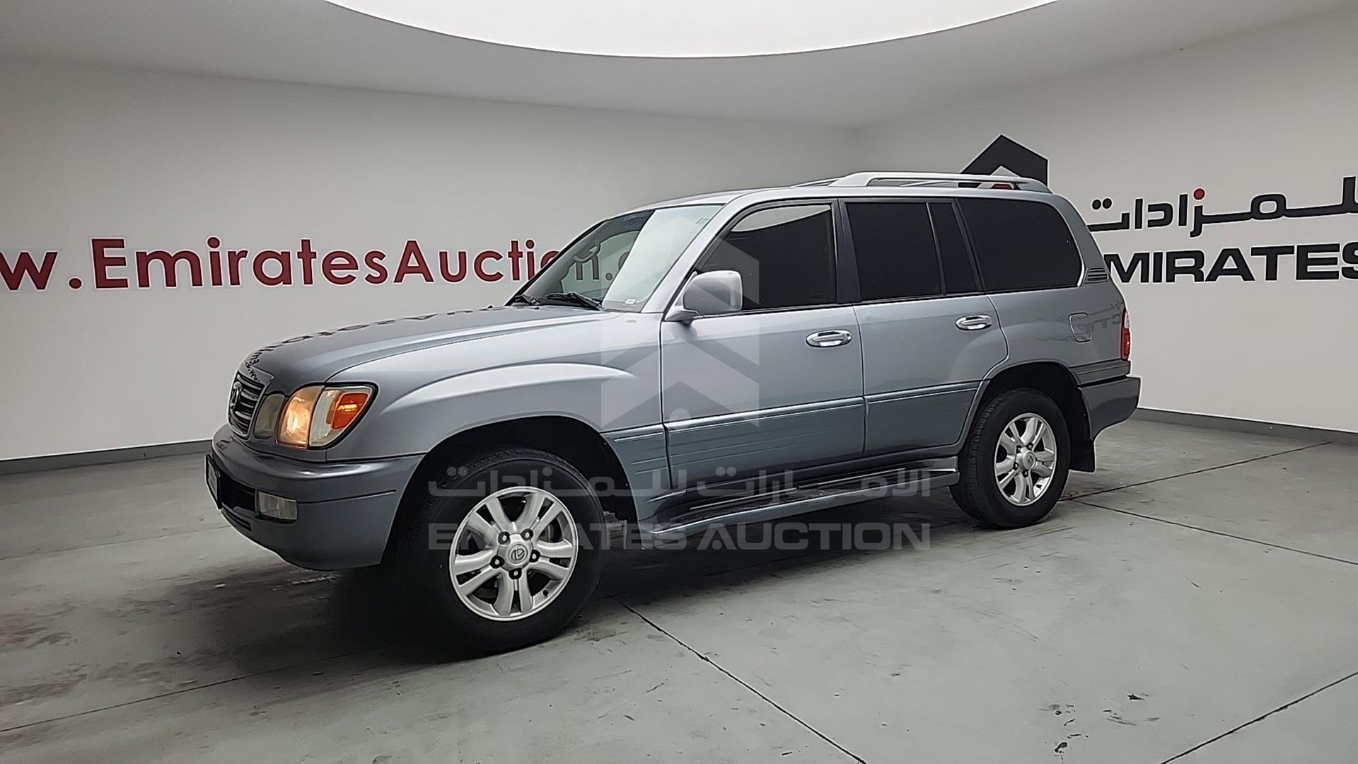 2005 LEXUS LX 470 VIN: JTJHT00W953550346