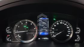 2020 Lexus LX 570 — Odometer Reading — Photo 2 — Thumbnail