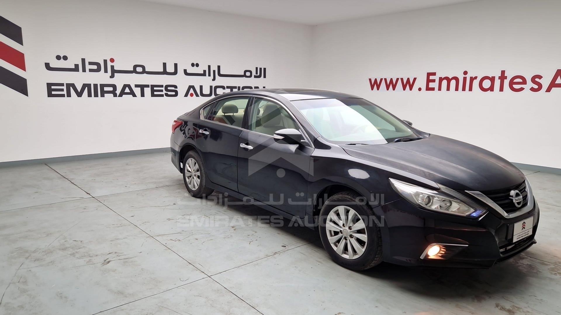 2017 NISSAN TEANA VIN: LGBF5AE01HR305842