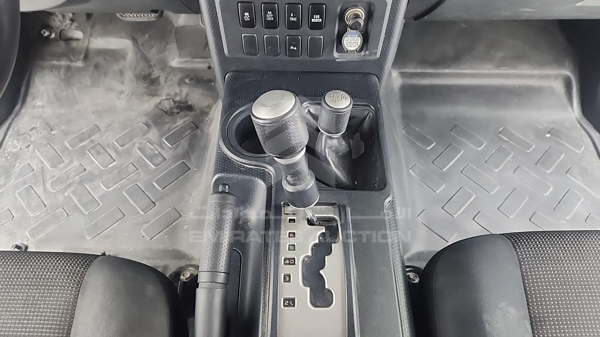 2010 TOYOTA FJ CRUISER VIN: JTEBU11F0AK086658