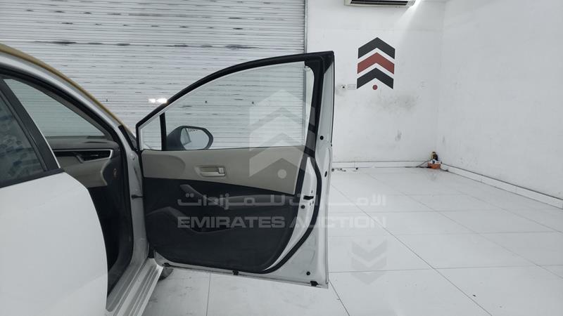 RKLBA0BE3L1000705 Auction: EmiratesAuction Lot: 405563 RKLBA0BE3L1000705 Toyota Corolla 2020 WHITE Photo 22