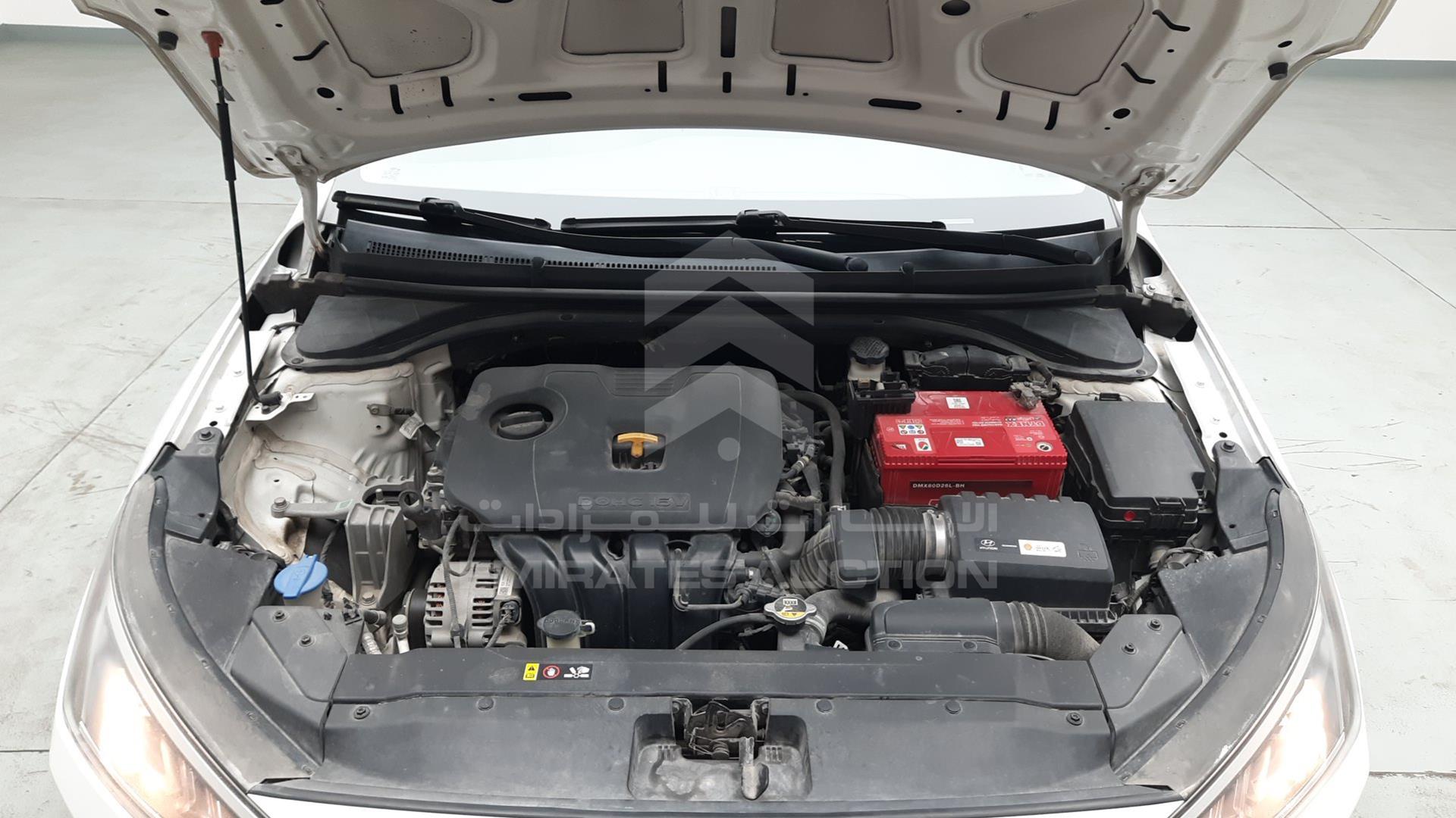 2019 HYUNDAI ELANTRA VIN: 5NPD74LF0KH458356