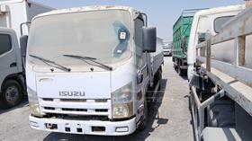 2009 Isuzu Reward NP — Front Left Angle — Photo 5 — Thumbnail