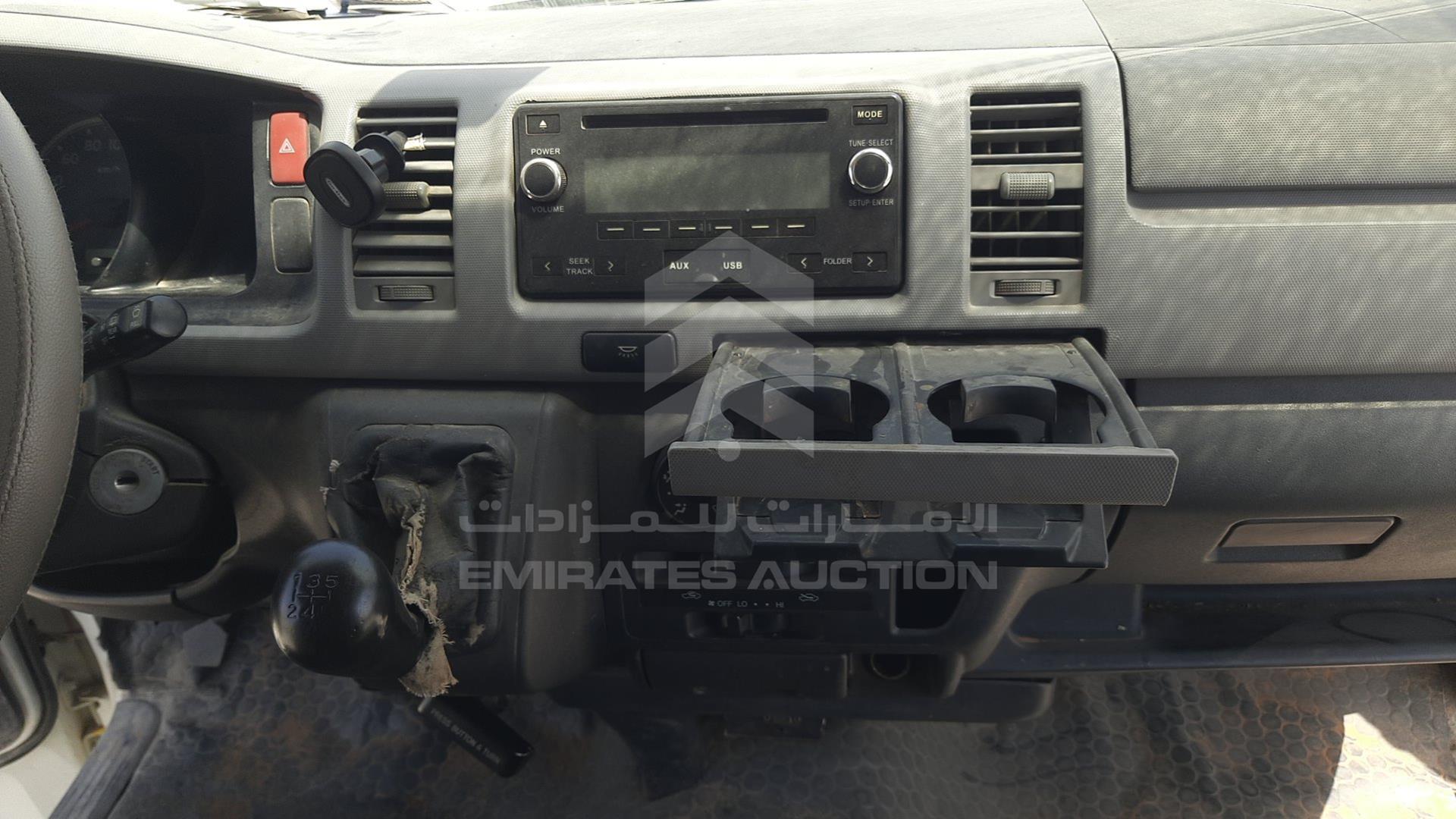 2010 TOYOTA HIACE VIN: JTGJX02PXA0030444