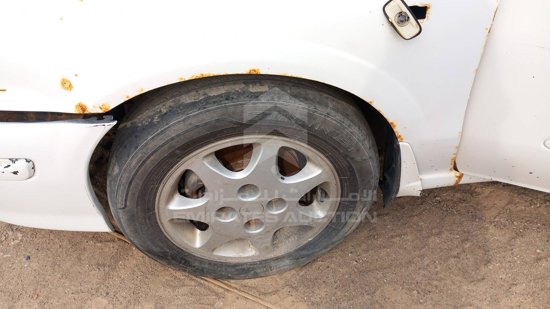 2001 NISSAN SUNNY VIN: JN1FN61C31W002365