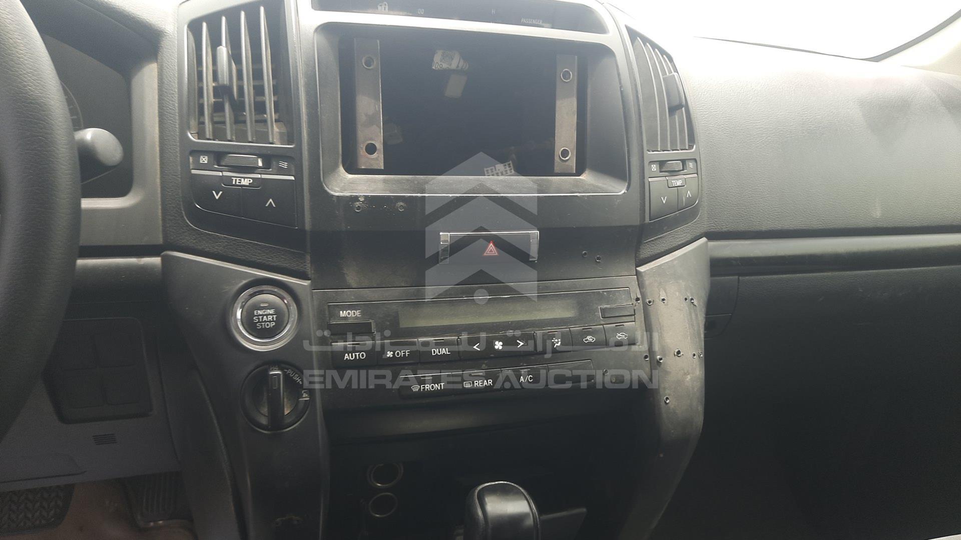 2012 TOYOTA LAND CRUISER VIN: JTMDU09J4C5056175