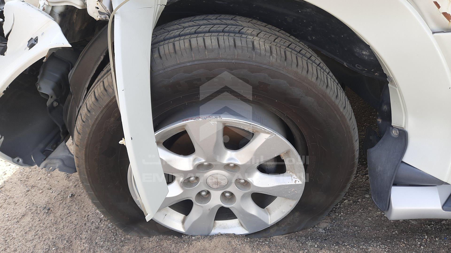 2014 MITSUBISHI PAJERO VIN: JMYLRV95WEJ707696