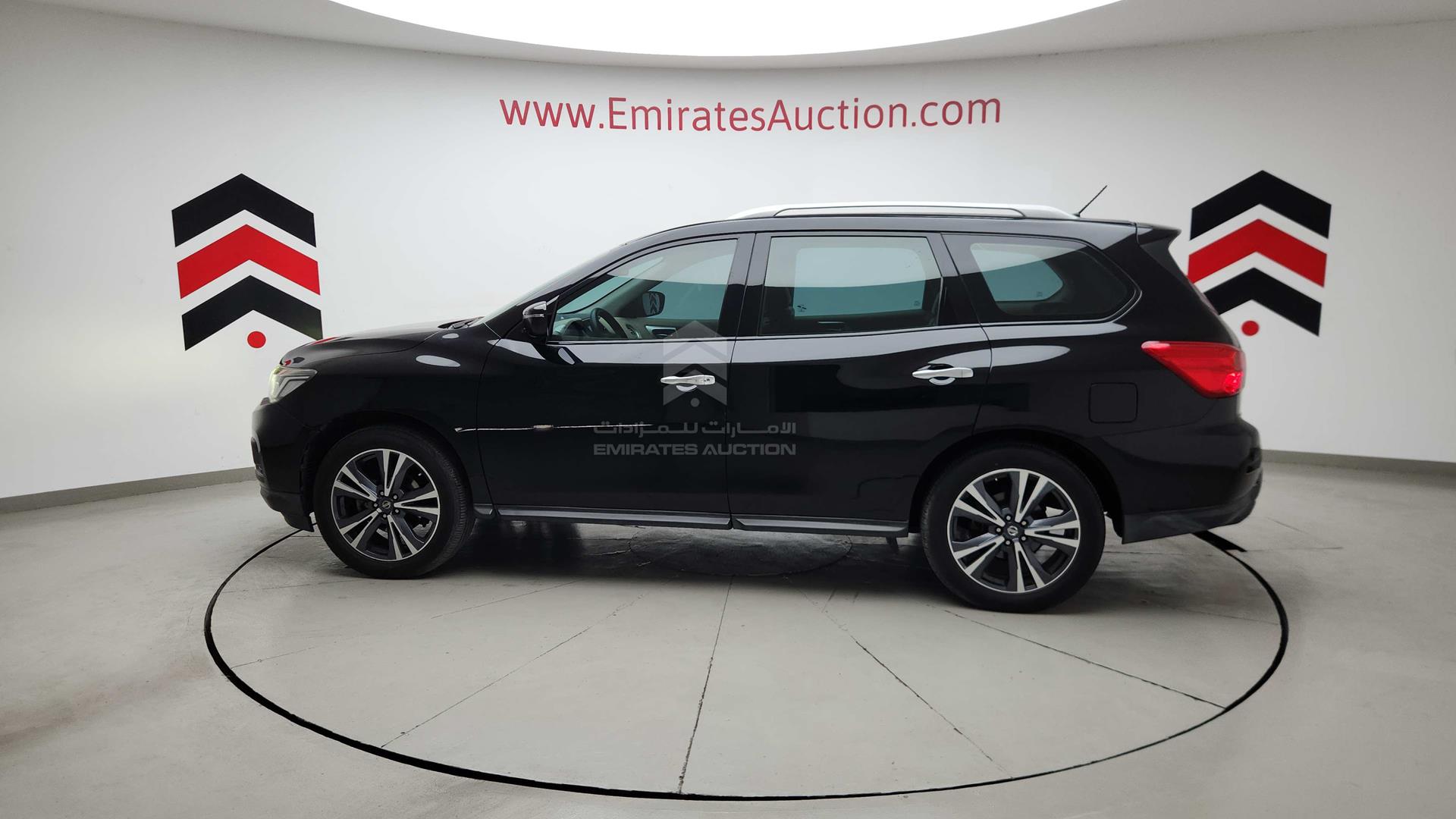 2018 NISSAN PATHFINDER VIN: 5N1DR2M52JC600894