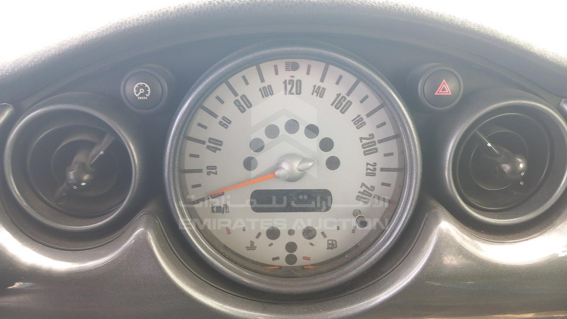 2003 MINI COOPER VIN: WMWRE31023TD08895